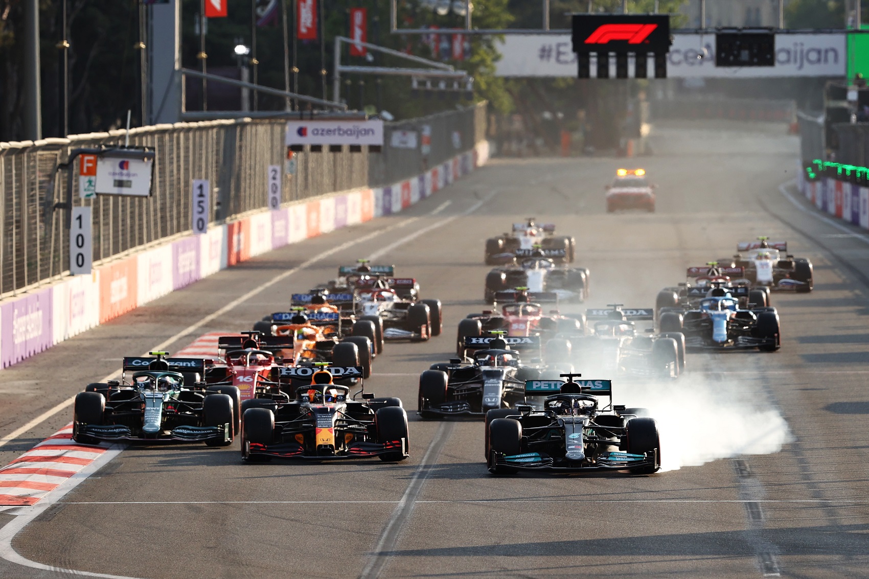 Egy jelentéktelennek tűnő szabályváltozás tette izgalmasabbá az F1-et?