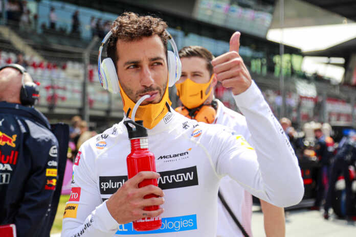 Ricciardo, racingline