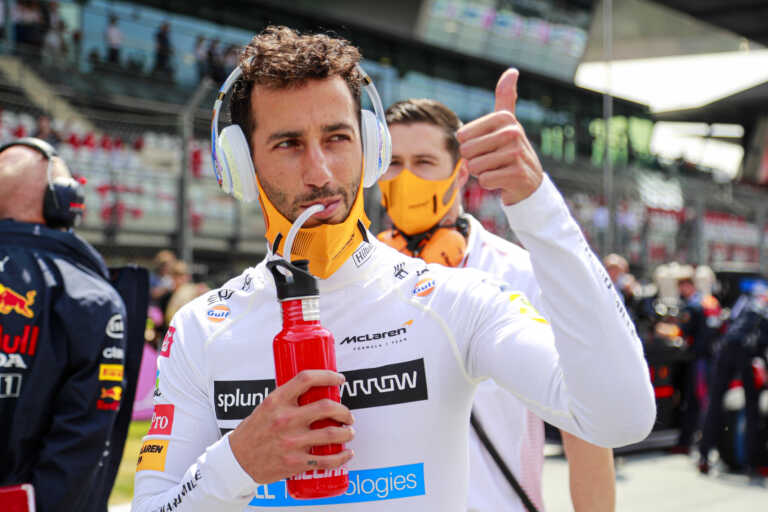 Ricciardo, racingline