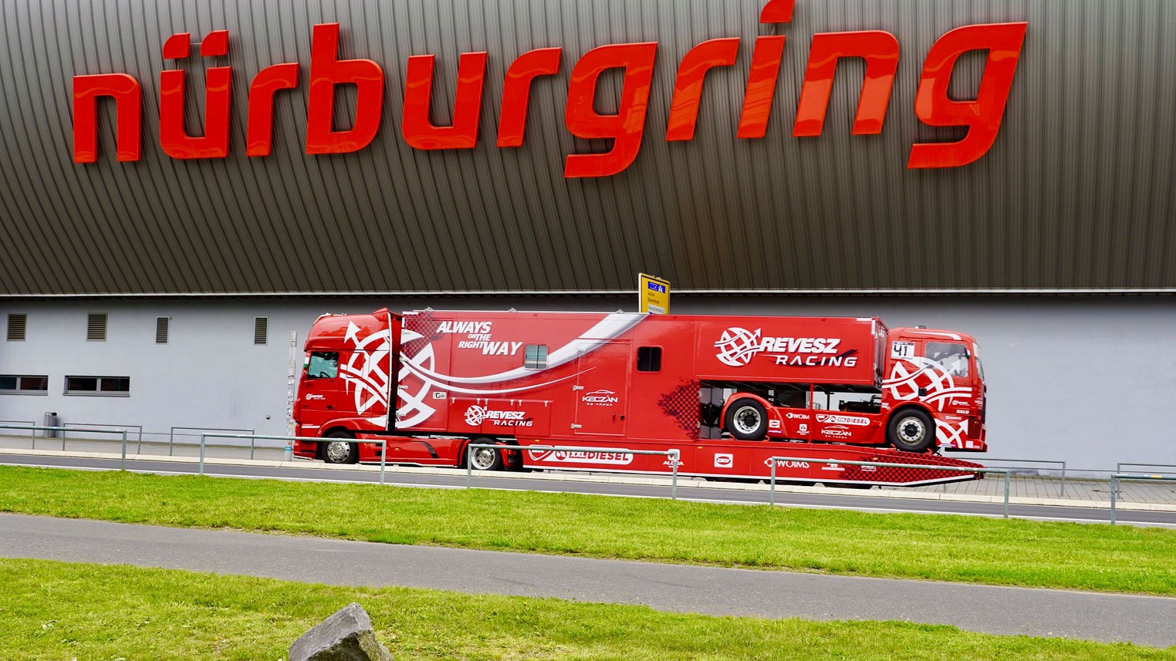 Özönvízszerű eső és áradások, 200 éve nem volt ilyen az országban