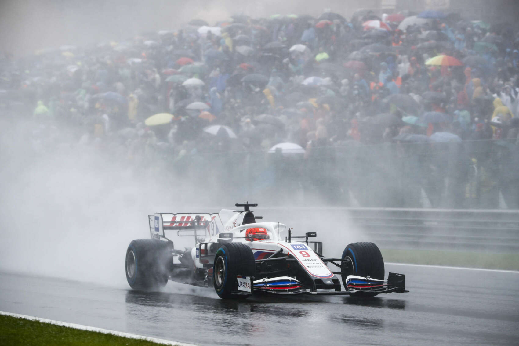A Belga Nagydíj szervezői keresik már a megoldást a csalódott nézőknek