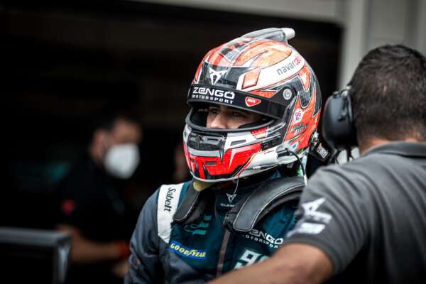 Mikel Azcona, Zengő Motorsport, Pure ETCR, racingline.hu