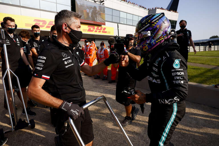 Hamilton, Mercedes, racingline