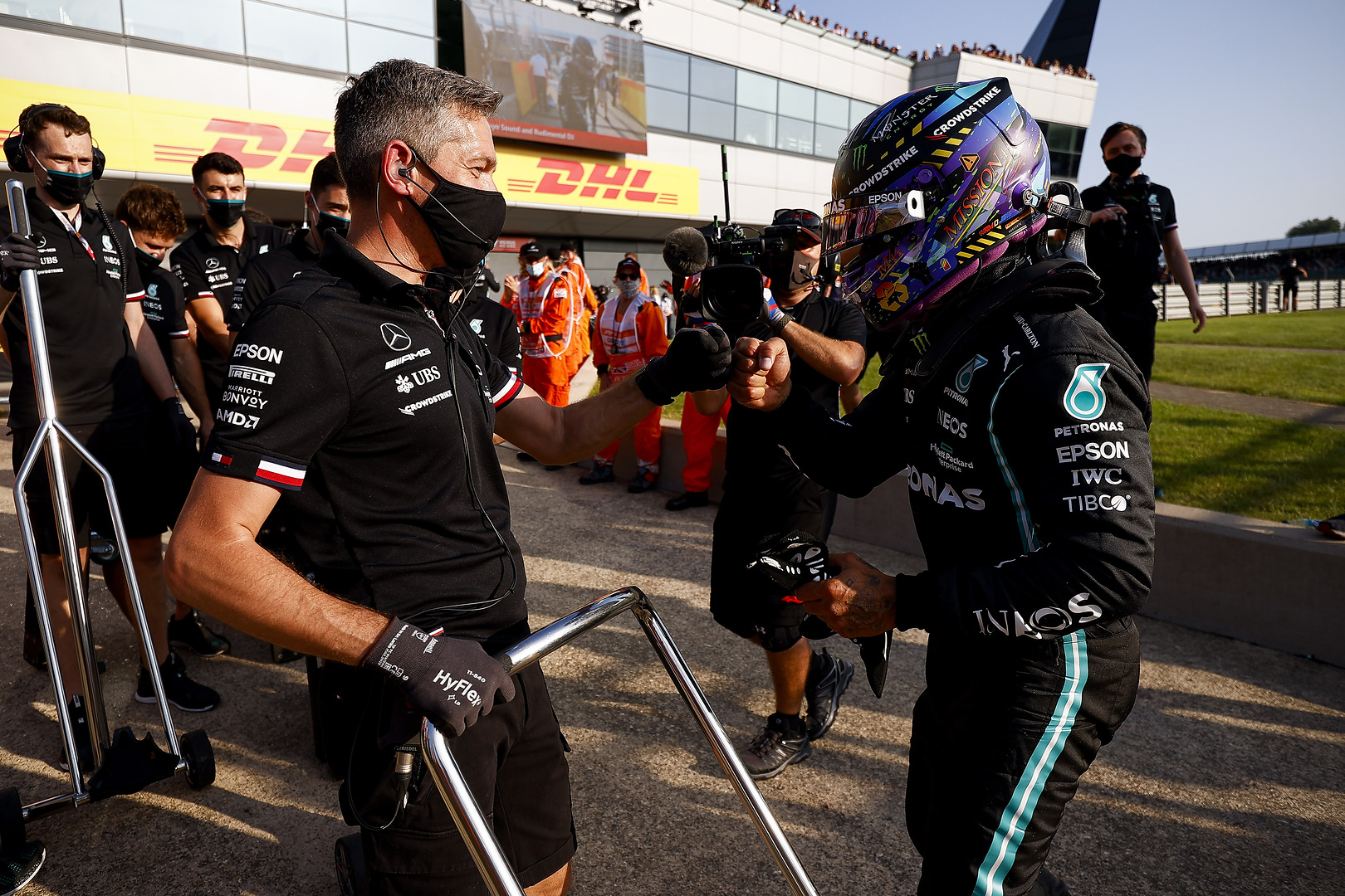 Hamilton, Mercedes, racingline