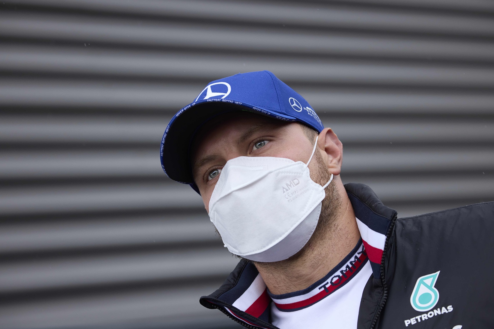 Bottas végzett az élen az első szabadedzésen, Hamilton csak a 18.!