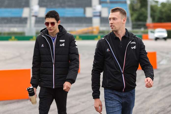 esteban ocon, Daniil Kvyat