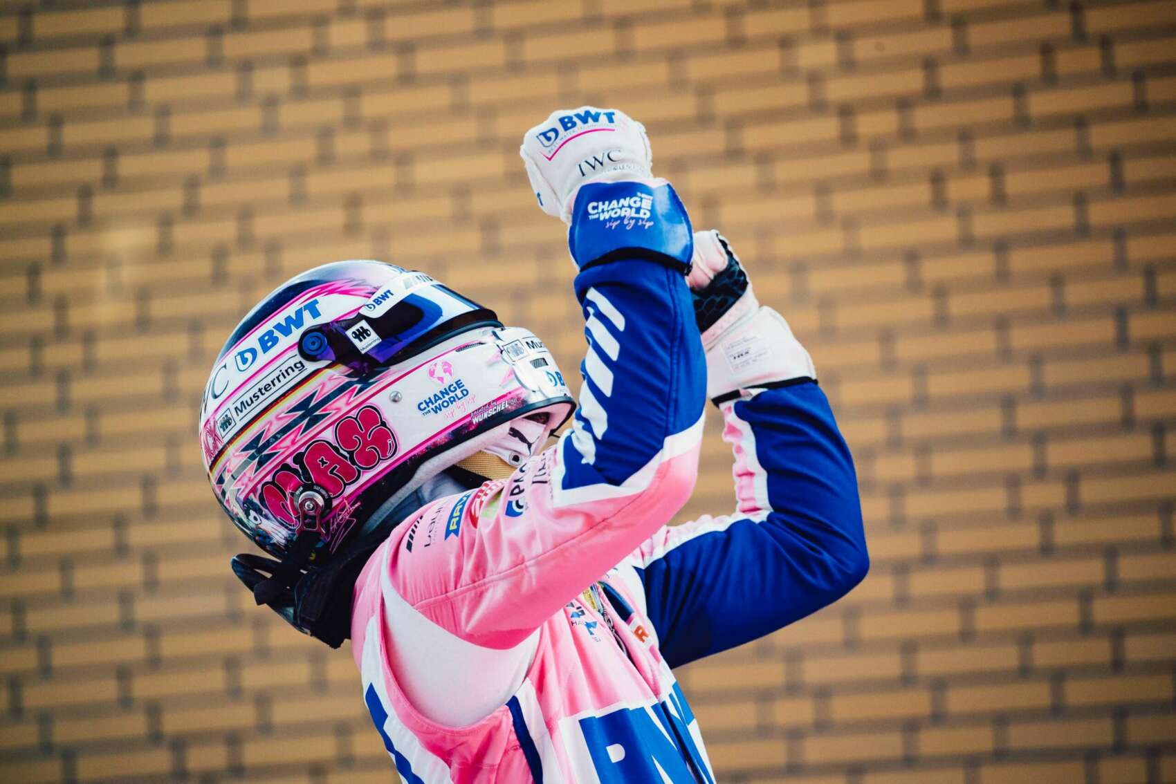 Götz egy ellentmondásos győzelemmel lett a DTM idei bajnoka