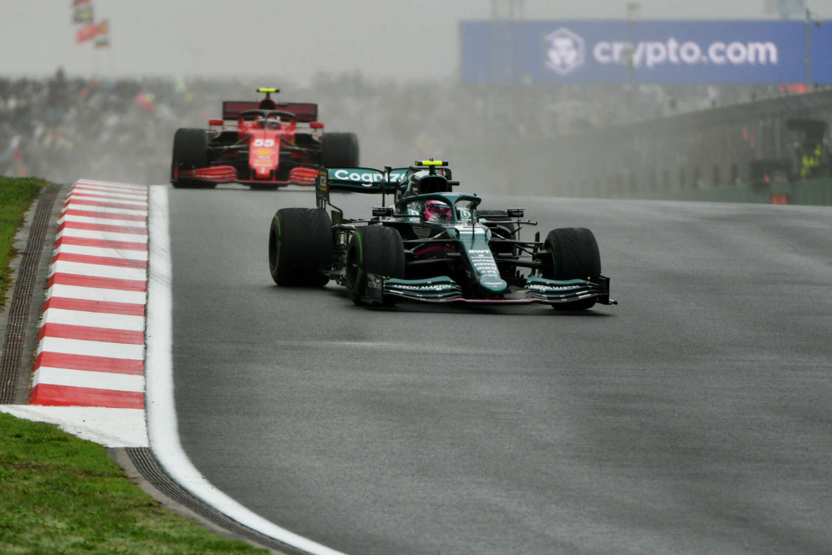 Vettel furcsa döntésén még korábbi csapattársa is meglepődött