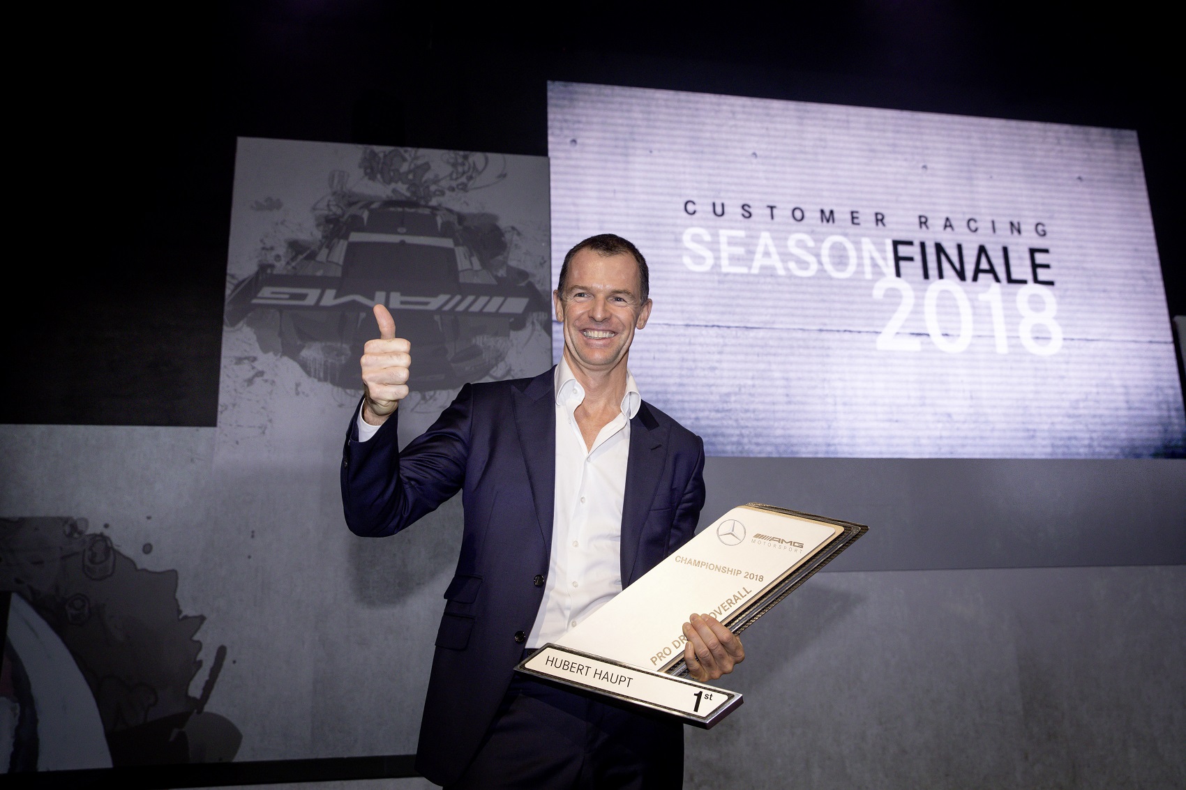 A Mercedes-főnök azt reméli, hogy Verstappen megnyeri a bajnoki címet