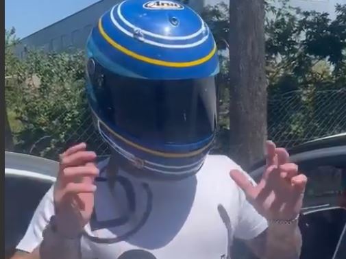 Közel 24 év után került elő az ellopott sisak!