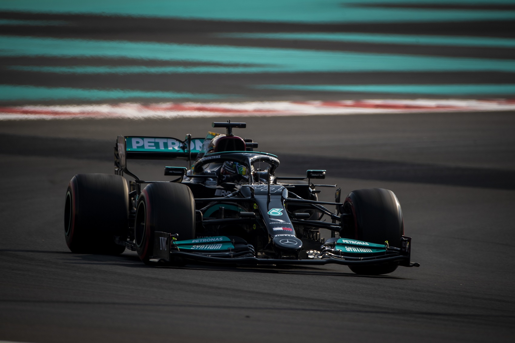 A Mercedes megóvja az Abu Dhabi Nagydíj végeredményét