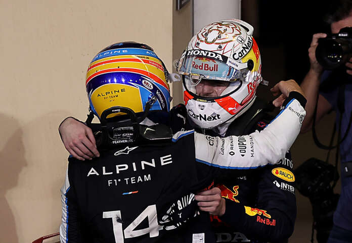 Fernando Alonso, Max Verstappen, racingline.hu