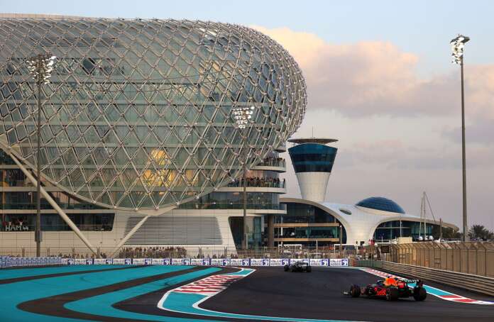 lewis hamilton, max verstappen, 2022, abu dhabi 2021