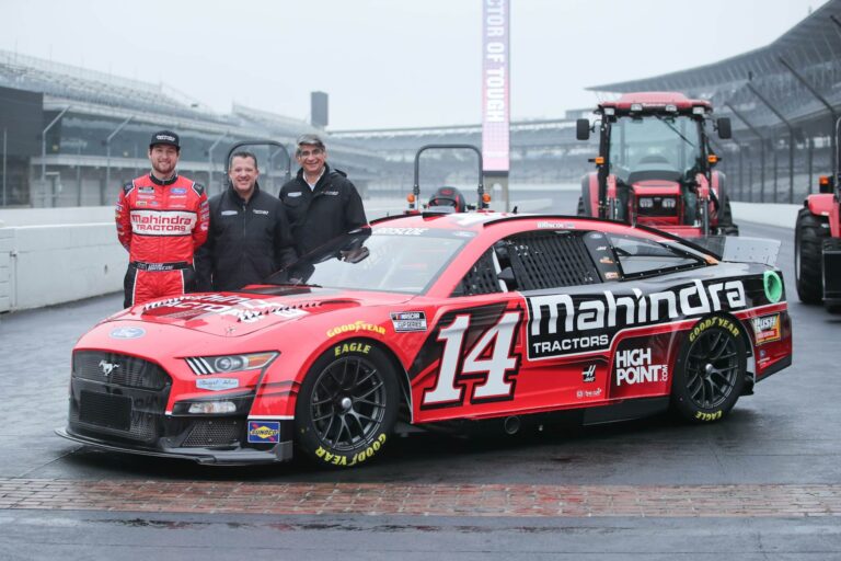 Stewart-Haas Racing Briscoe Mahindra szponzoráció