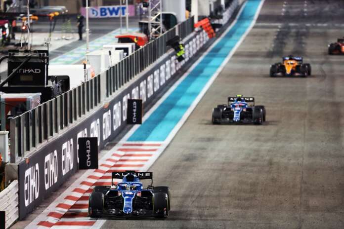 Fernando Alonso, Esteban Ocon, Alpine