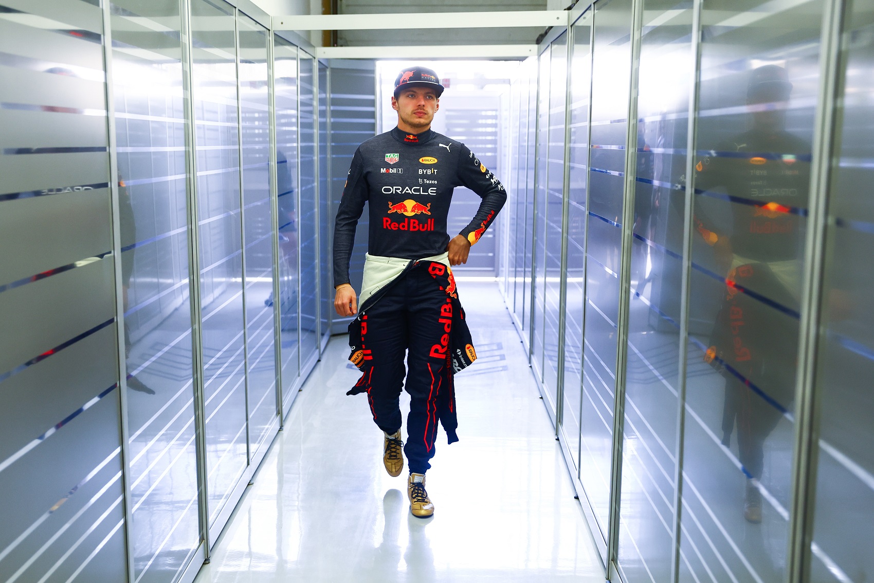 Minden cég Verstappent akarja