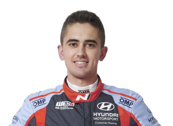 Mikel Azcona, BRC Hyundai, WTCR, racingline.hu