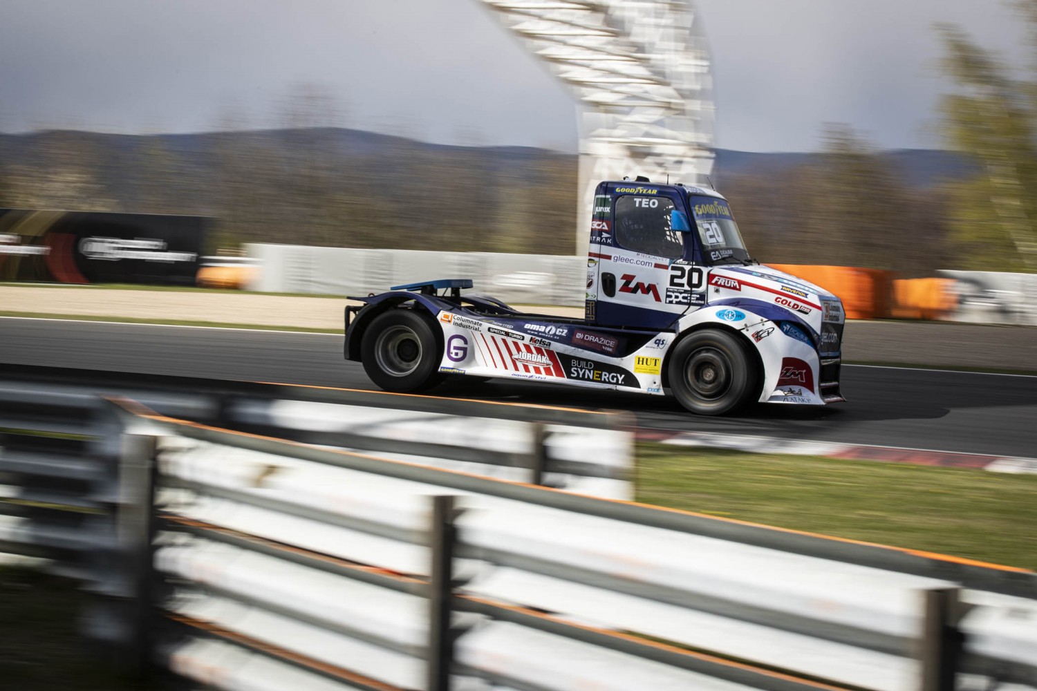 Mostban tesztelt a kamionos mezőny jó része