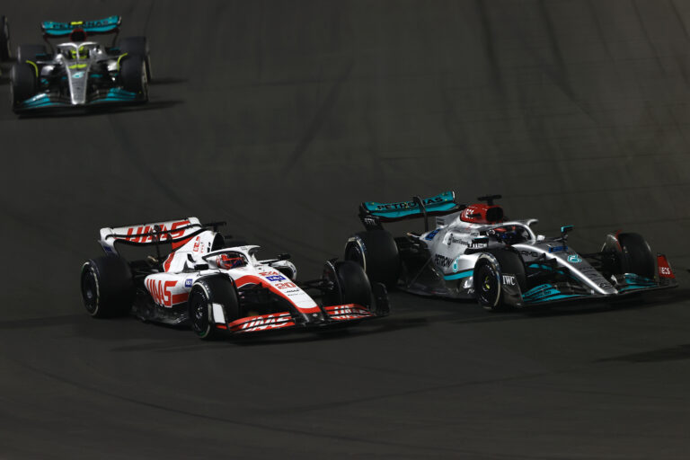 Kevin Magnussen, Haas, Lewis Hamilton, Mercedes, F1, Forma-1, racingline.hu