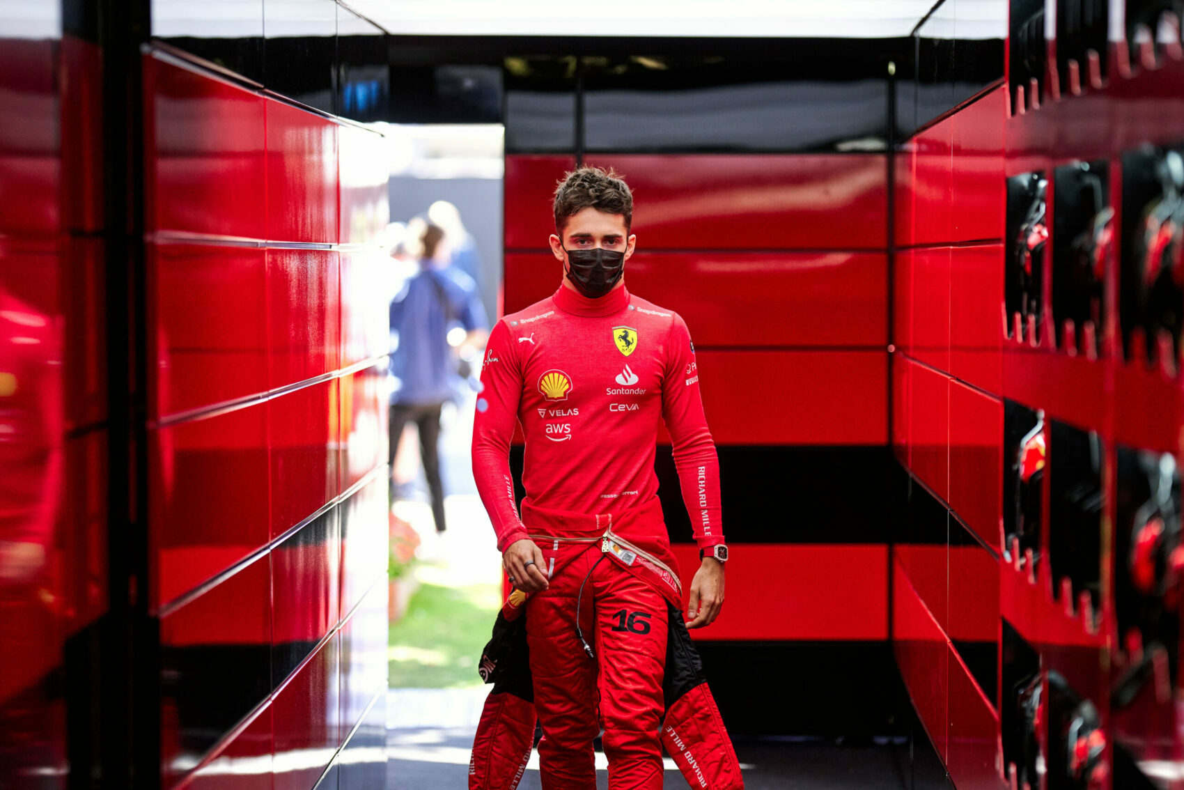 Leclerc óvatos a pole ellenére: A Red Bull gyorsnak tűnt a hosszú etapokon