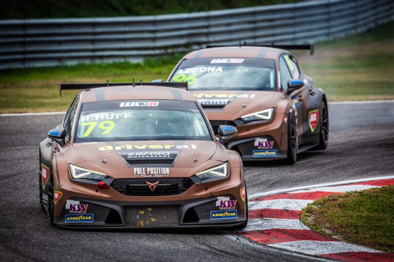 Rob Huff & Mikel Azcona, Zengő Motosport, Cupra, WTCR, racingline.hu