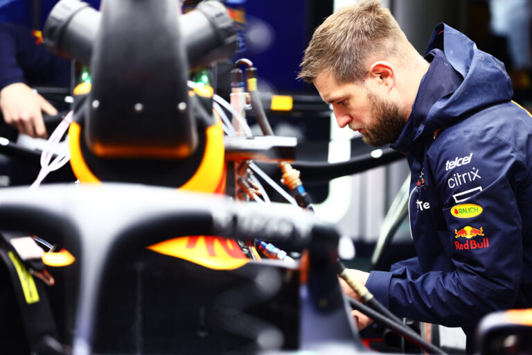 Red Bull, szerelő, Imola