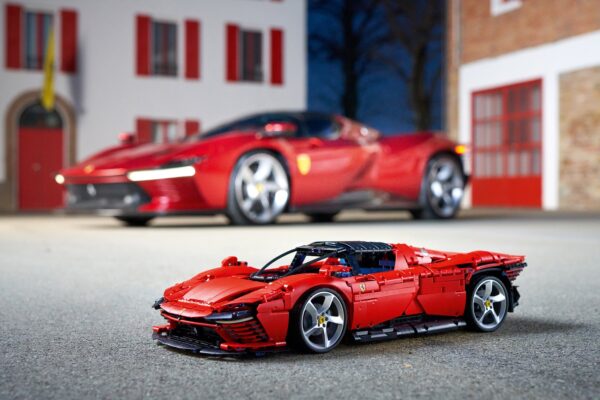 LEGO® Technic™ Ferrari Daytona SP3