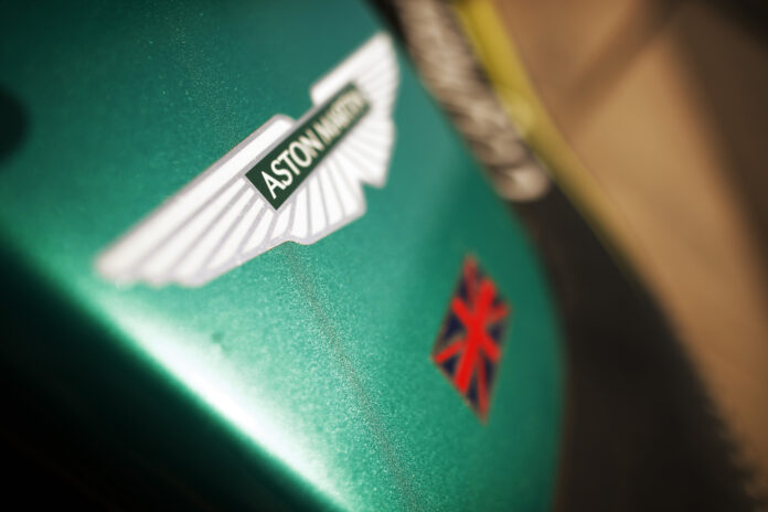 Aston Martin, logo, Barcelona