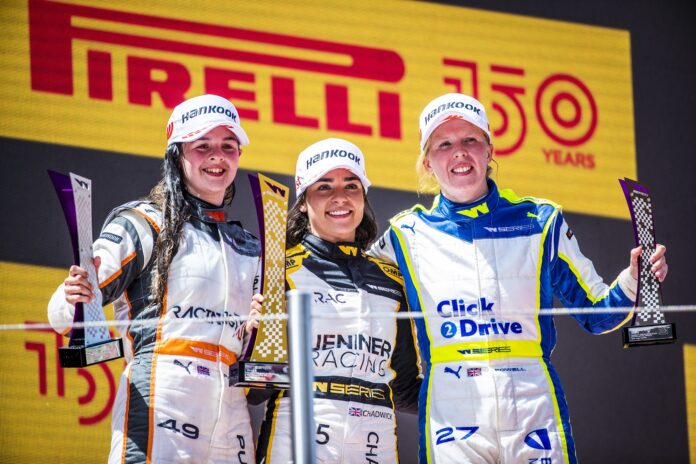 Abbi Pulling, Jamie Chadwick, Alice Powell