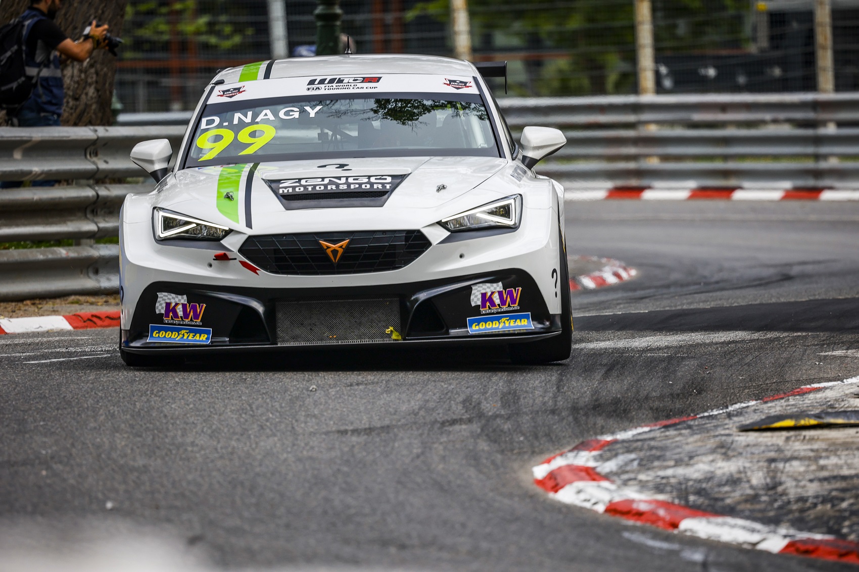 Zengő: Kisebb csoda, hogy a WTCR-ben vagyunk