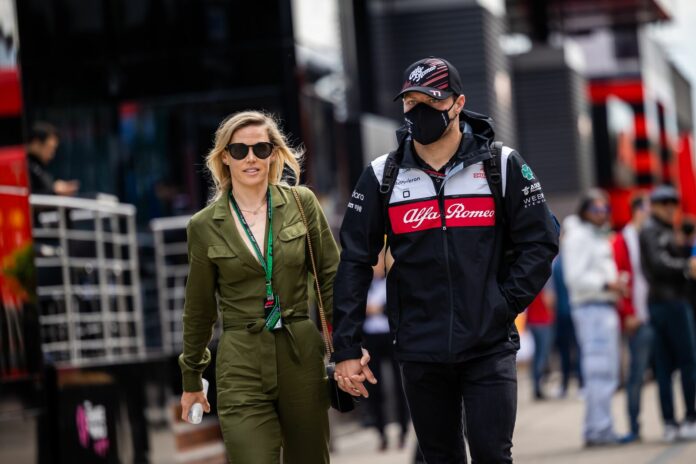 Valtteri Bottas, Tiffany Cromwell