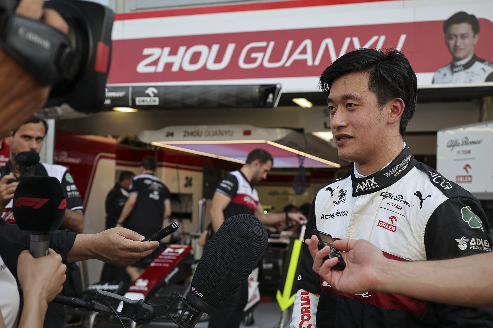 Guanyu Zhou, Alfa Romeo