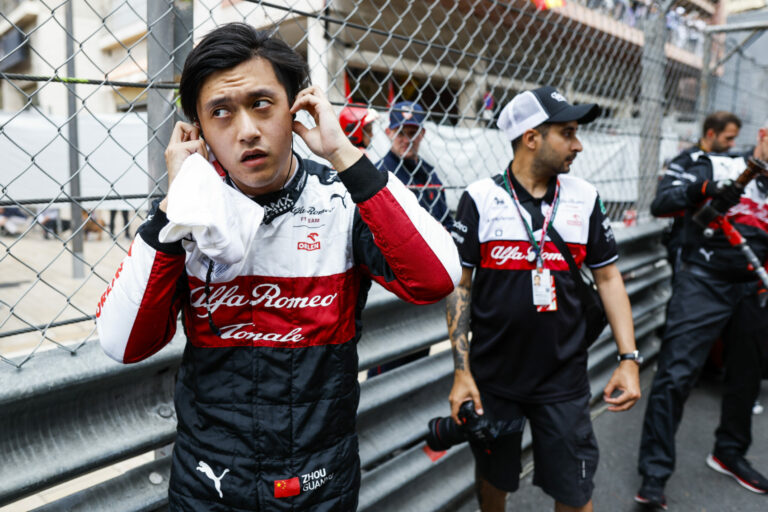 Guanyu Zhou, Alfa Romeo