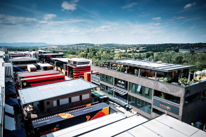 Hungaroring paddock, F1
