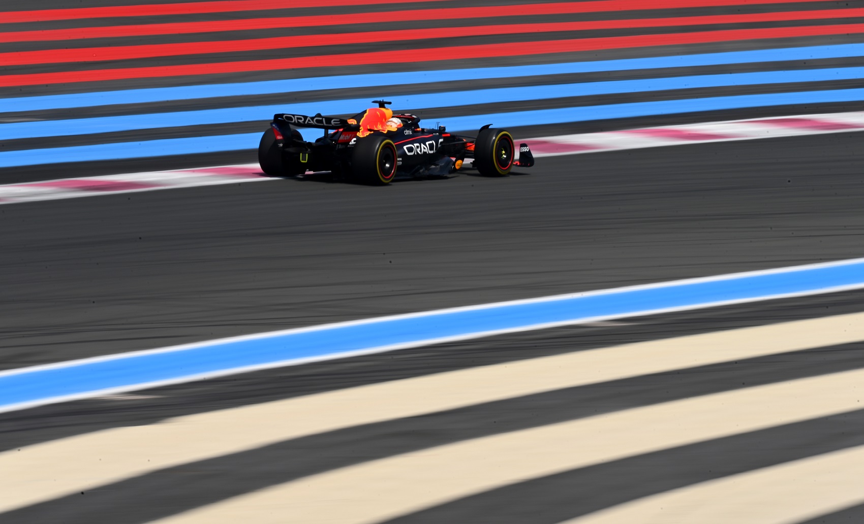 Verstappen a Ferrarik előtt zárt a harmadik szabadedzésen