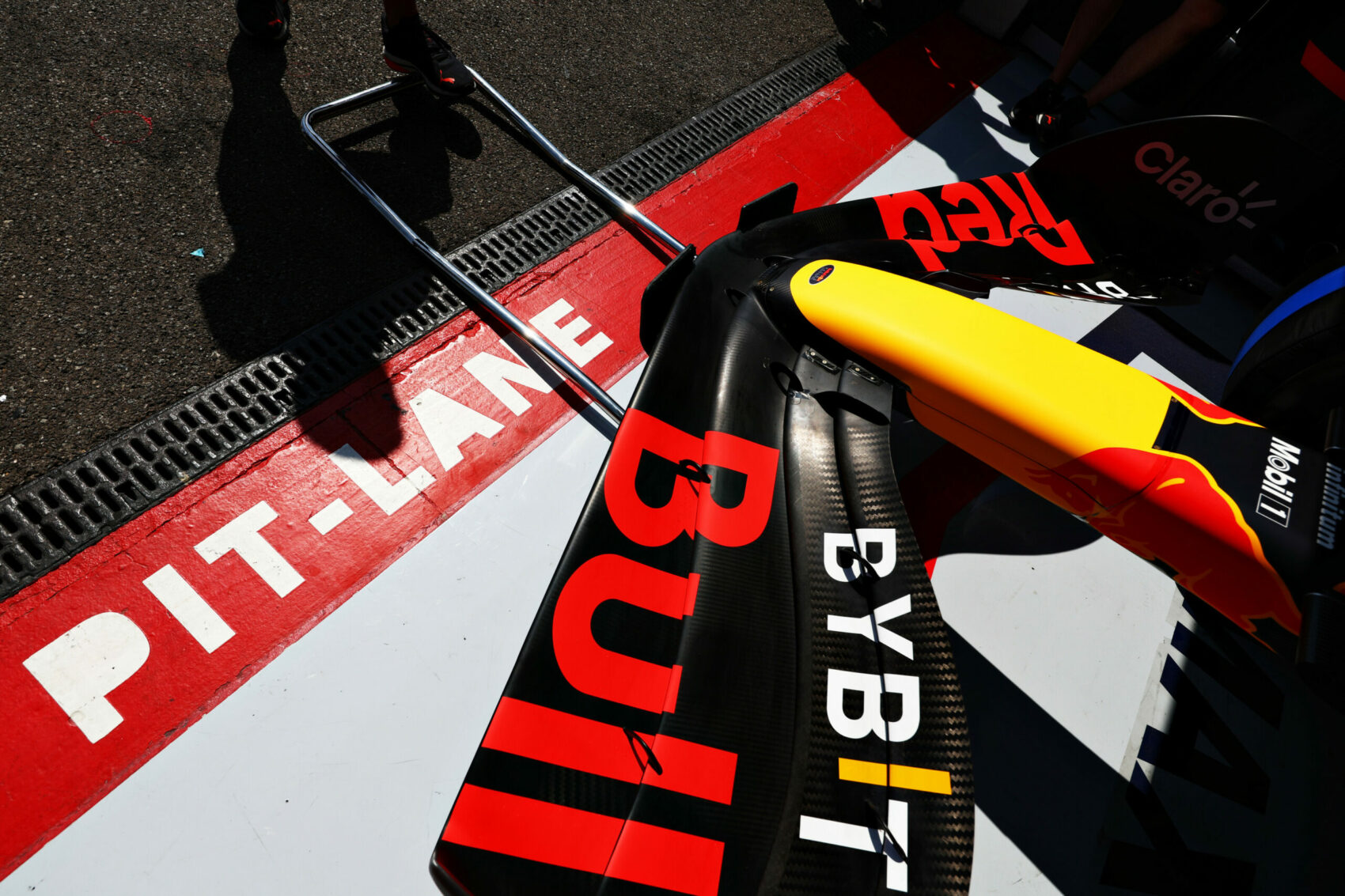 A Red Bull pilótáira is vár egy motorcsere miatti büntetés