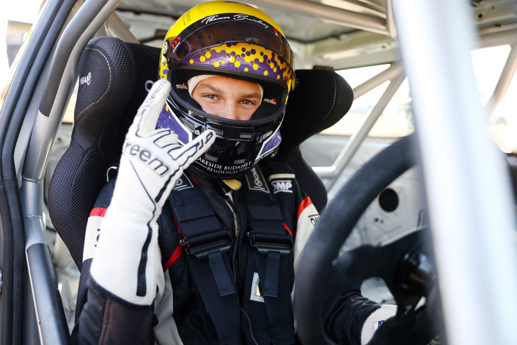 Rácz Geri lett a legjobb újonc a MINI CHALLENGE ötödik fordulójának záró futamán