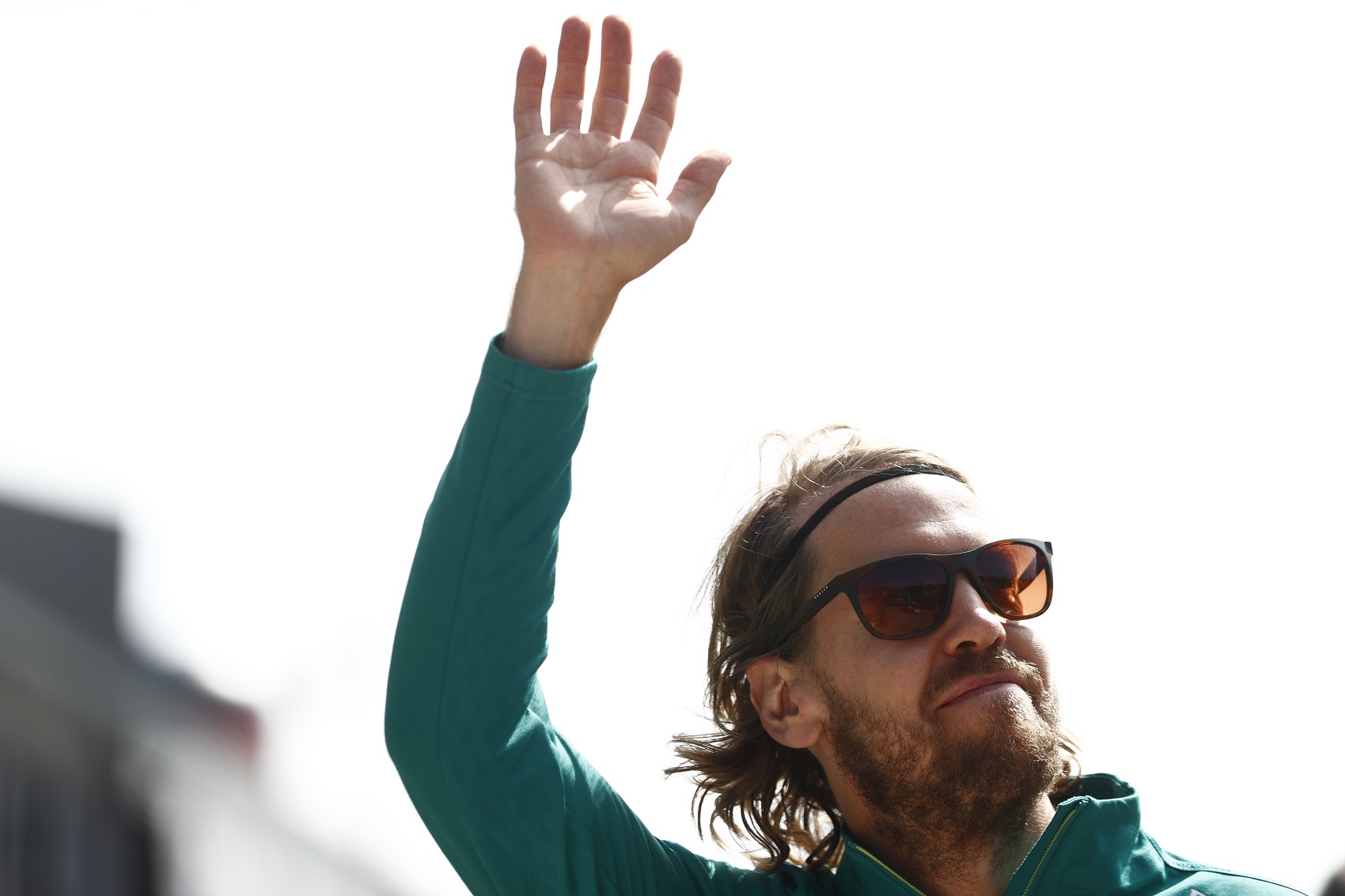 Vettel még mindig próbál segíteni a 2023-as Aston Martinon