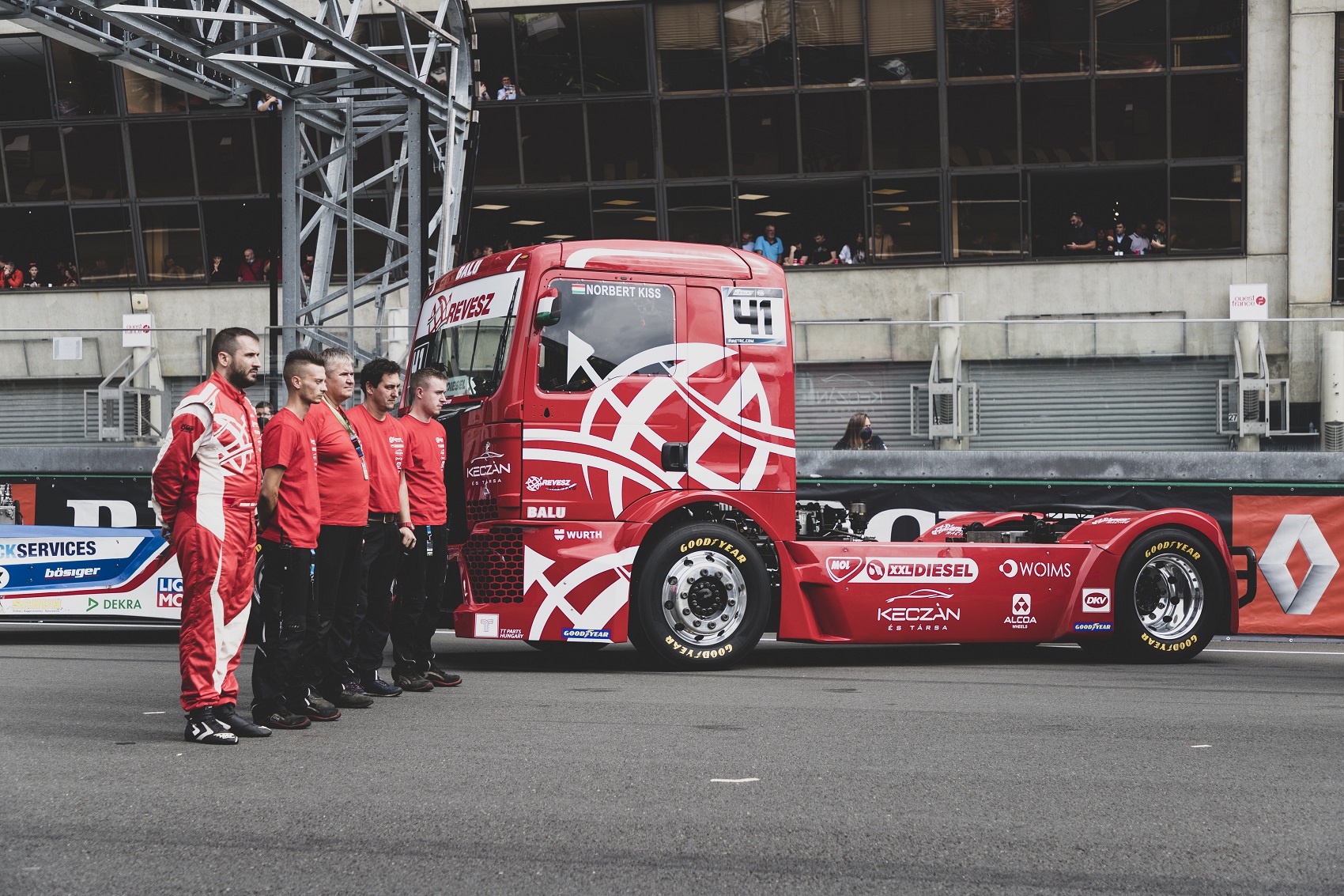 Legendás pályán Kiss Norbert és a Révész Racing