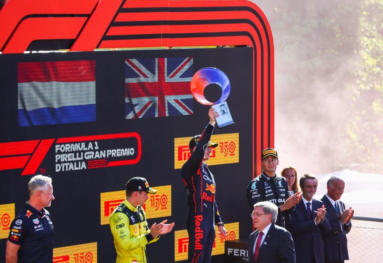 Max Verstappen, Charles Leclerc, George Russell, Jonathan Wheatley, Red Bull, Ferrari, Mercedes