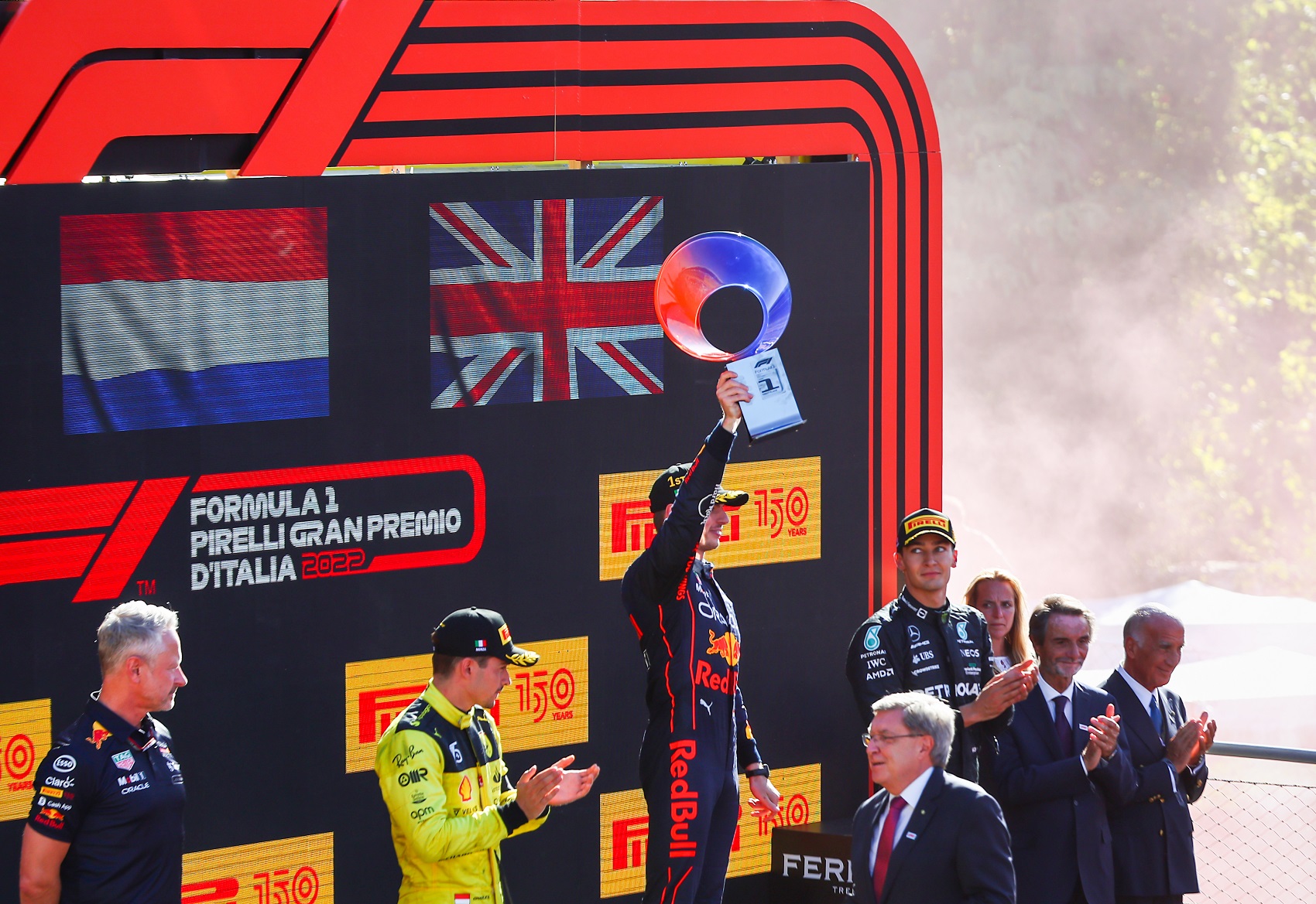 Max Verstappen, Charles Leclerc, George Russell, Jonathan Wheatley, Red Bull, Ferrari, Mercedes