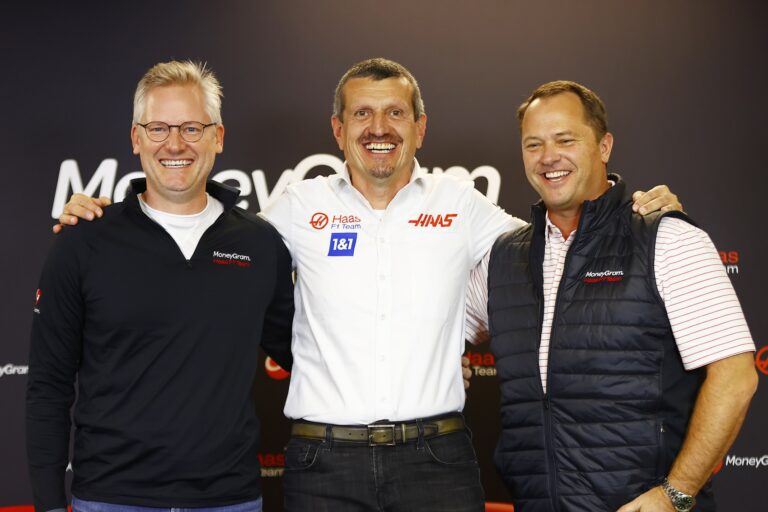 Alex Holmes,, Güenther Steiner, Greg Hall, haas