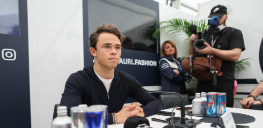 Nyck de Vries, Red Bull