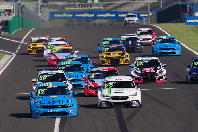 Santiago URRUTIA, robert huff, tcr world tour