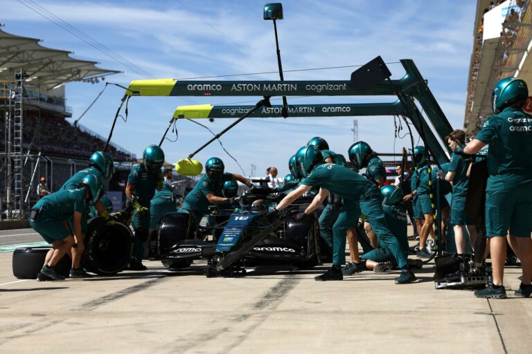 Aston Martin F1, Brad pitt