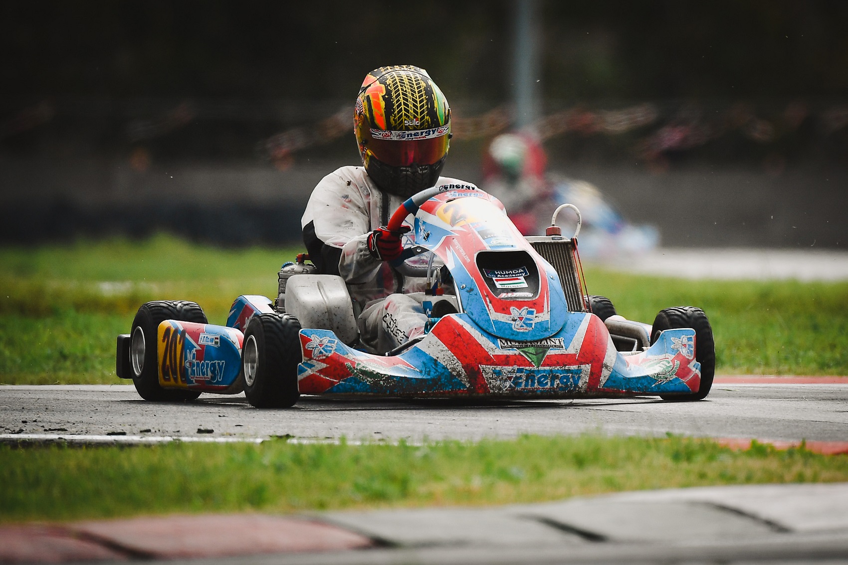 Jégeső is nehezítette Molnár Martin gokartos kategóriaváltását