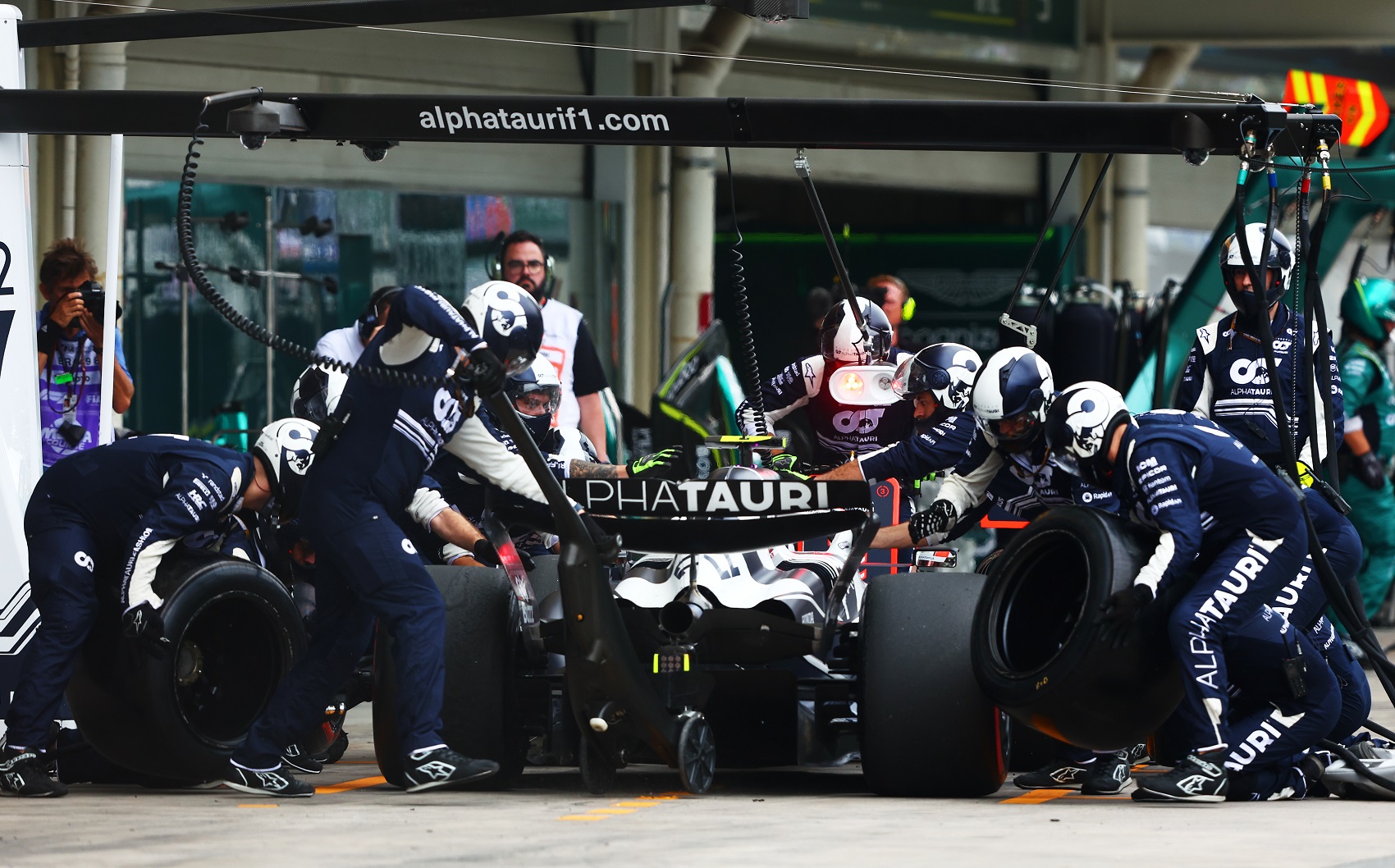 Az FIA nem hibázott: Tsunoda úgy vette vissza a körét, hogy nem vette vissza