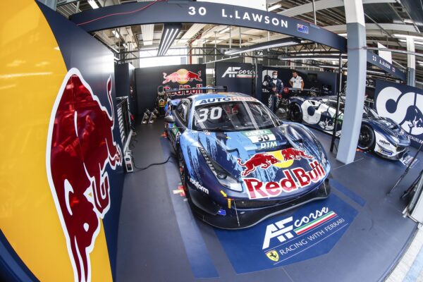 liam lawson, red bull