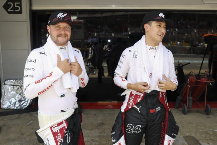 Guanyu Zhou, Valtteri Bottas, Alfa Romeo