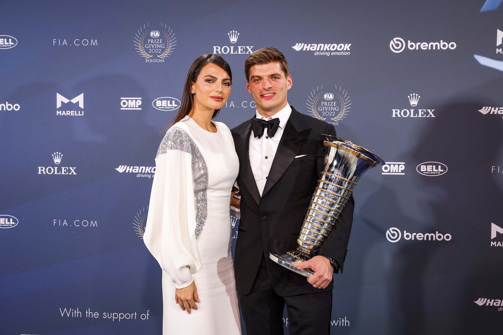 Verstappen kedvese egy új autó árát viselte az FIA gálán